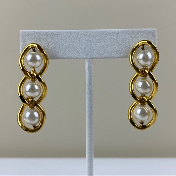 Jewelry - Vintage Pearl & Chain Earrings